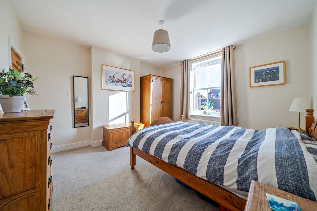 Additional image 12 of 4 bed detached house for saleHigh Street, Emsworth PO10
