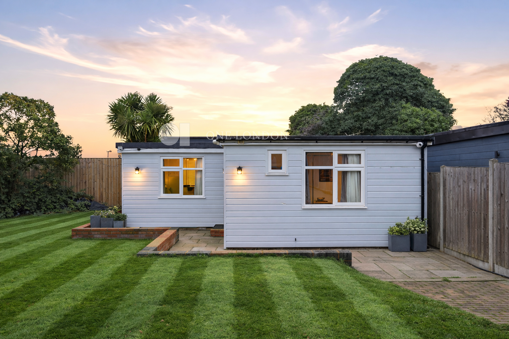 Additional image 21 of 7 bed country house for saleBean Road, Bexleyheath DA6