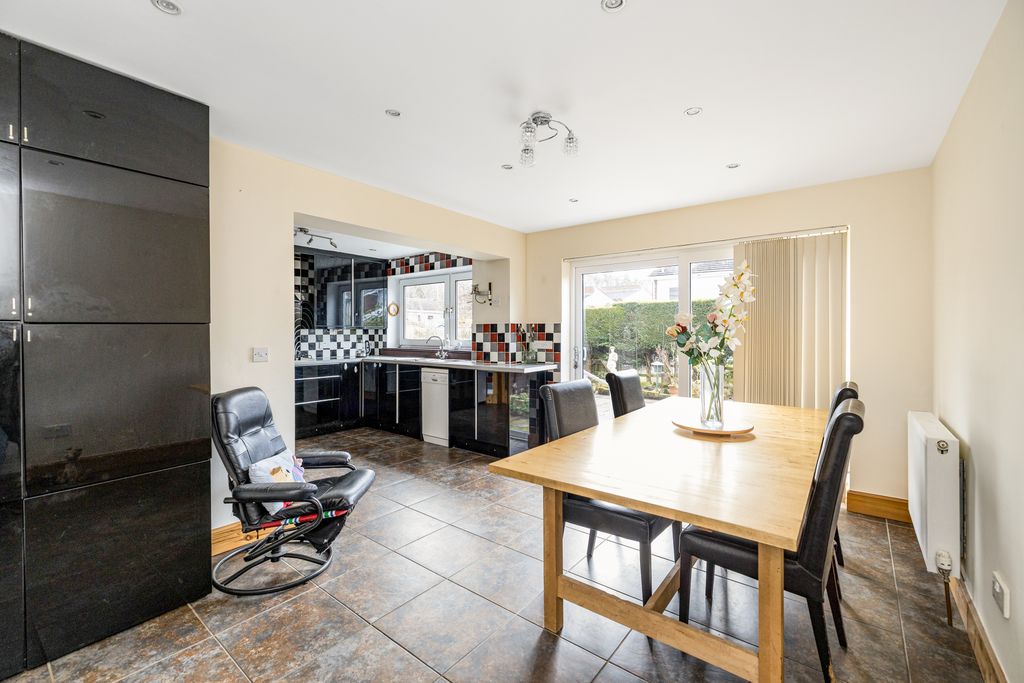 Additional image 7 of 3 bed semi-detached house for sale6 Threipmuir Place, Balerno, Edinburgh EH14