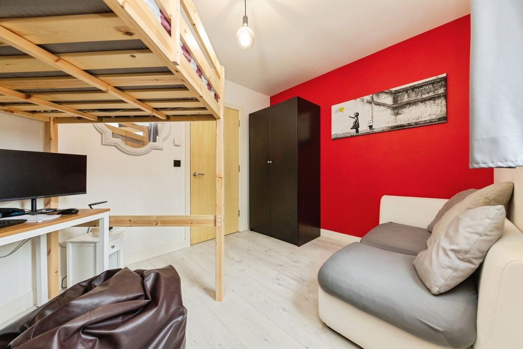 Additional image 7 of 2 bed flat for saleHartington Place, Letchworth Garden City SG6
