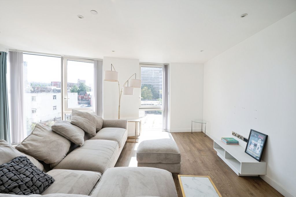 Additional image 5 of 2 bed flat for saleCambridge Road, Barking IG11