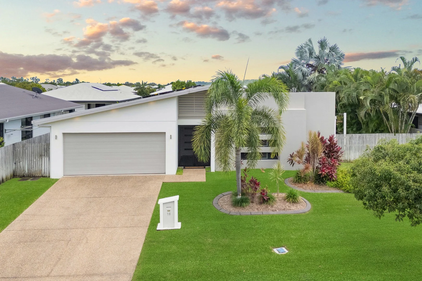 Additional image 13 of 16 Dragon Flower Avenue, Mount Low QLD 4818