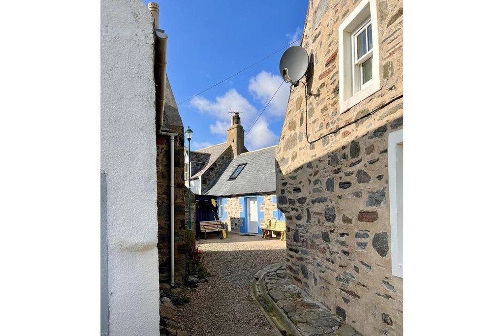 Additional image 28 of 5 bed property for saleChurch Street, Banff AB45
