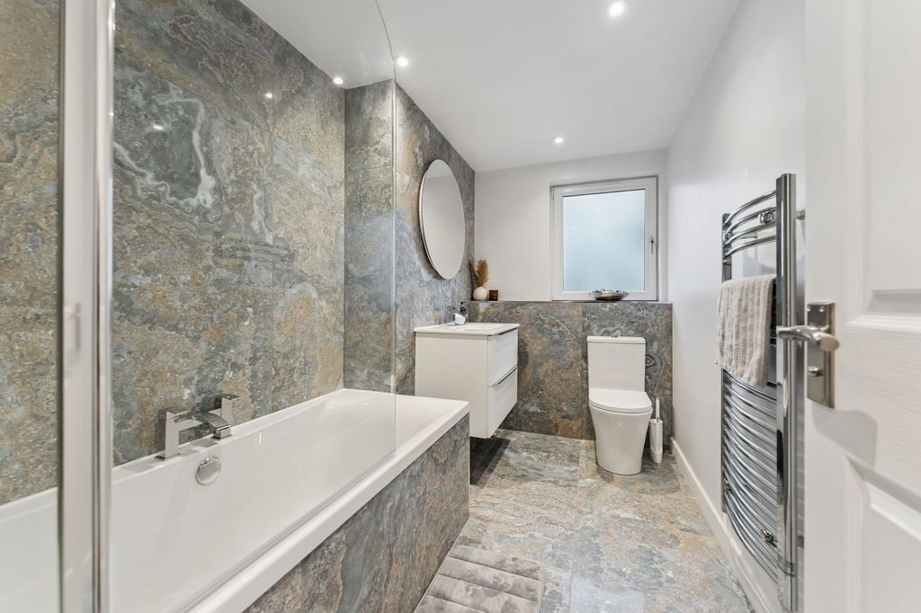 Additional image 14 of 2 bed flat for saleBallagan Place, Milngavie G62