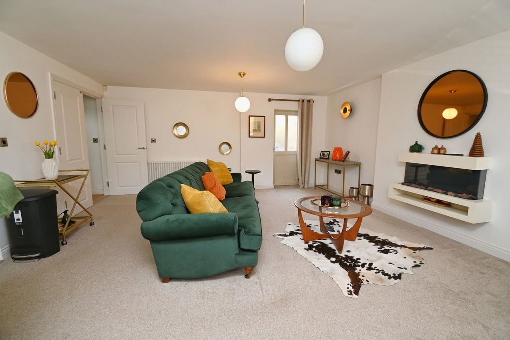 Additional image 8 of 2 bed flat for saleDark Lane, Barnsley S70