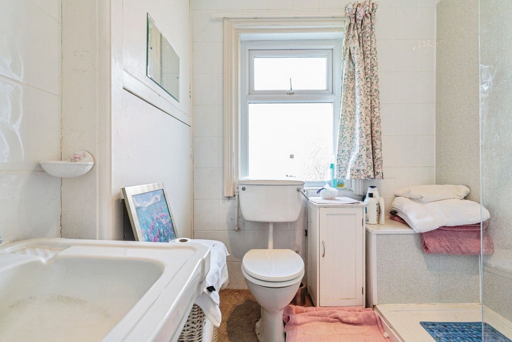 Additional image 10 of 6 bed end terrace house for saleVictoria Road, Lytham St. Annes, Lancashire FY8