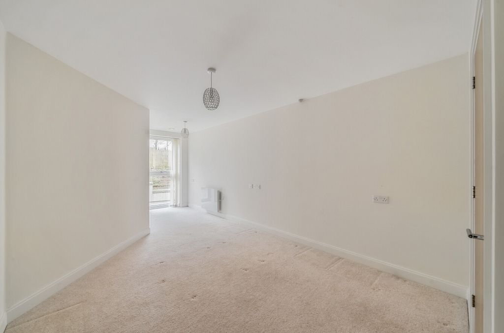 Additional image 8 of 1 bed flat for saleThe Dean, Alresford, Hampshire SO24