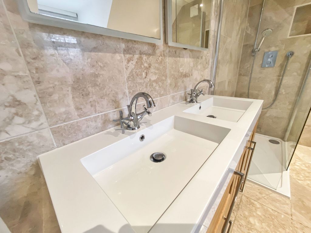 Additional image 16 of 5 bed detached house for saleAspen Drive, Ashford, Kent TN23