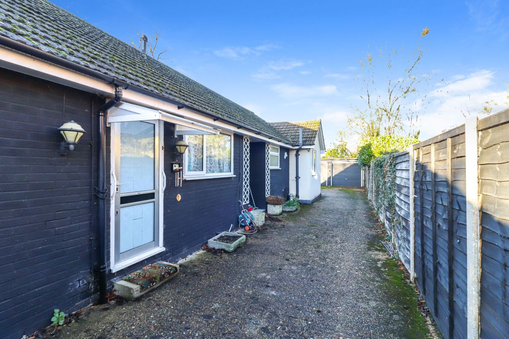 Additional image 5 of 3 bed detached house for saleGallows Hill Lane, Abbots Langley WD5