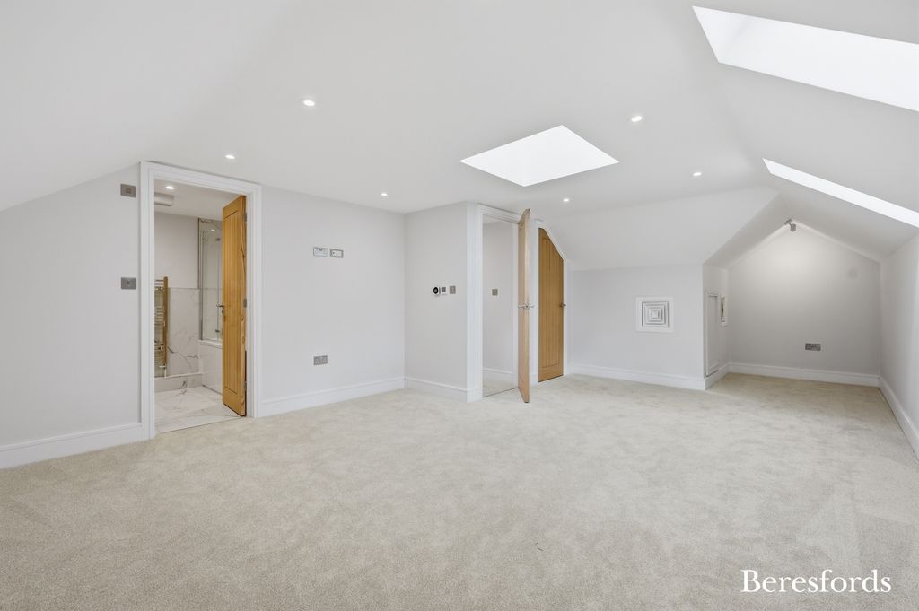 Additional image 10 of 5 bed semi-detached house for saleChapel Street, Billericay CM12