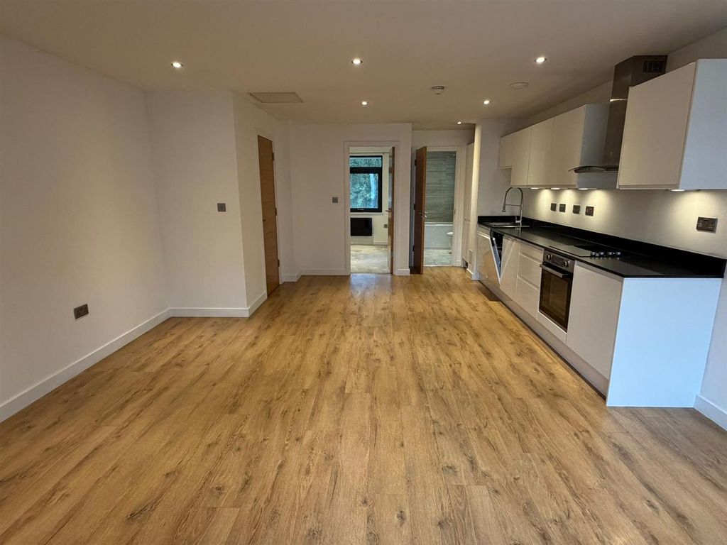 Additional image 2 of 1 bed flat for saleDeepdene House, Dorking RH5