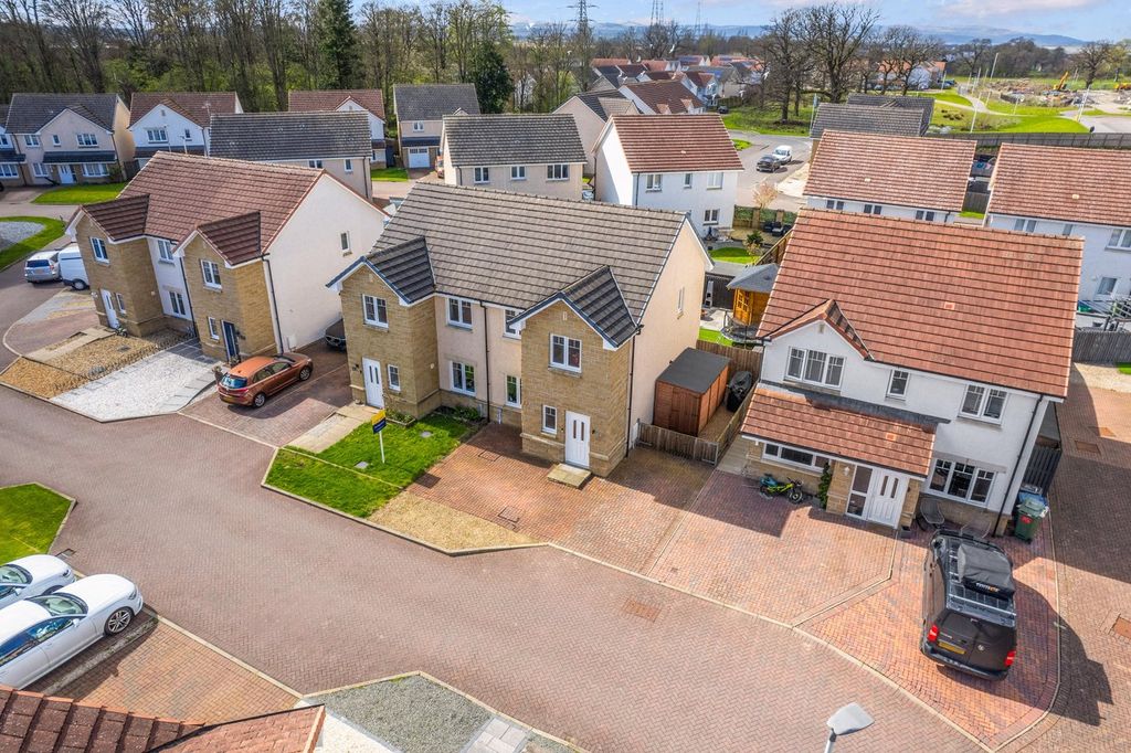 Additional image 2 of 3 bed semi-detached house for saleLapwing Place, Alloa FK10
