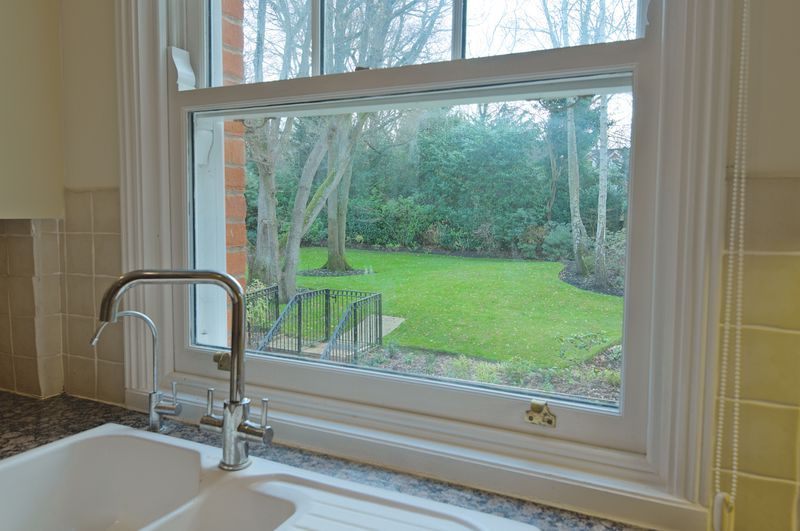 Additional image 5 of 3 bed flat for saleAlderwood Mews, Barnet EN4