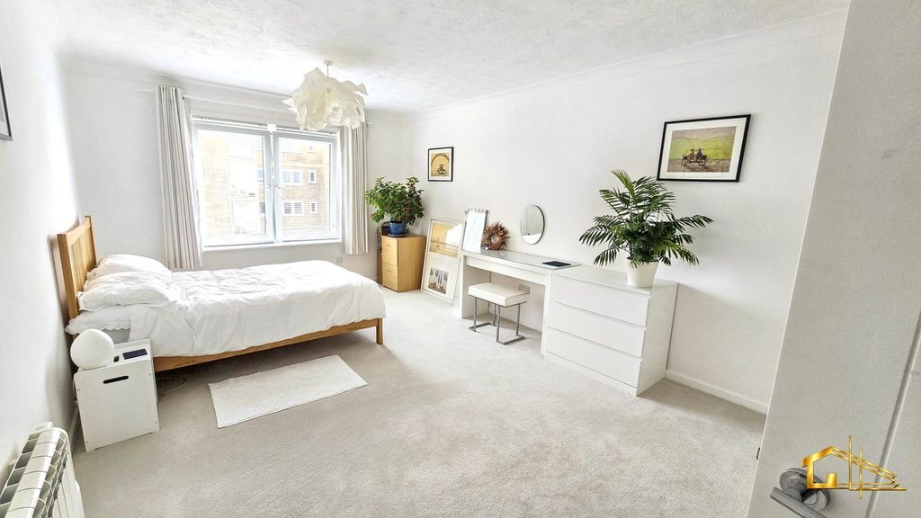 Additional image 8 of 2 bed flat for saleWest Parade, Bexhill On Sea TN39