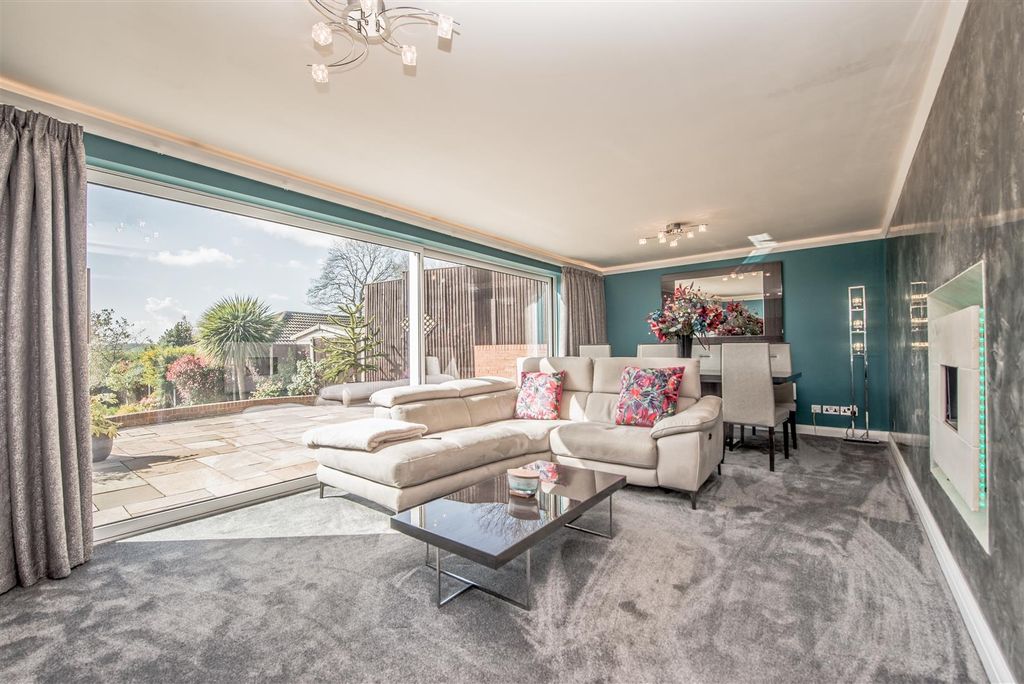 Additional image 2 of 4 bed detached house for saleGreenhill Lane, Wortley, Leeds LS12