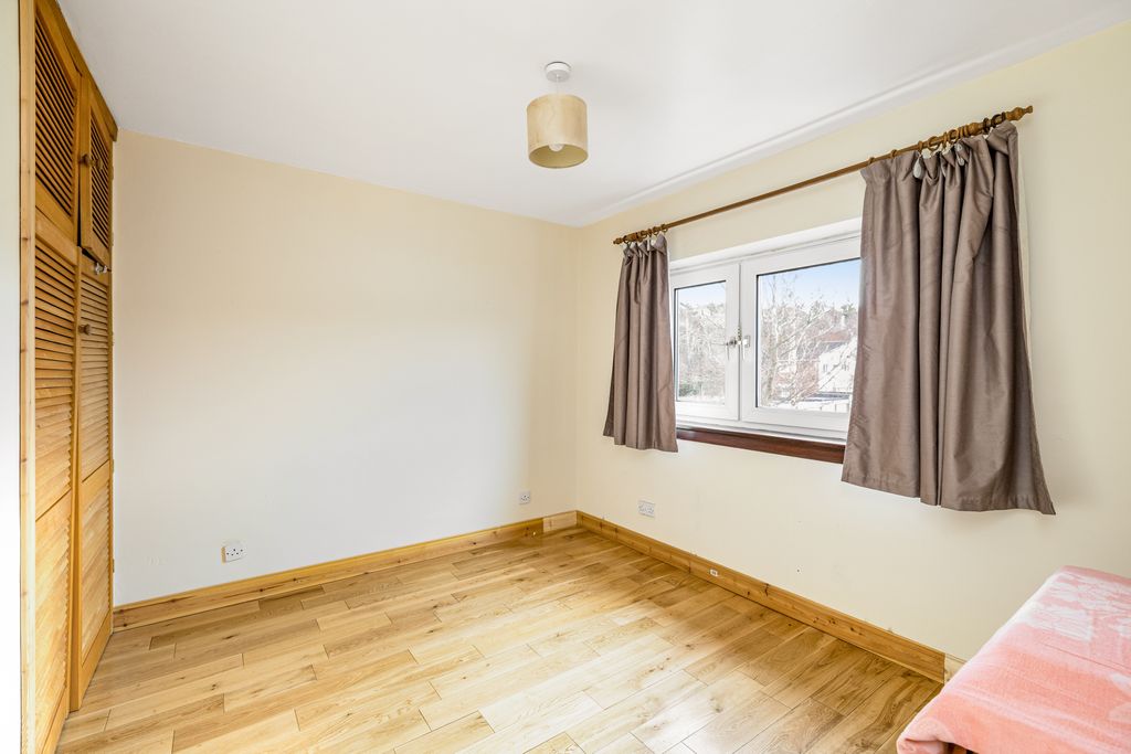 Additional image 12 of 3 bed semi-detached house for sale6 Threipmuir Place, Balerno, Edinburgh EH14