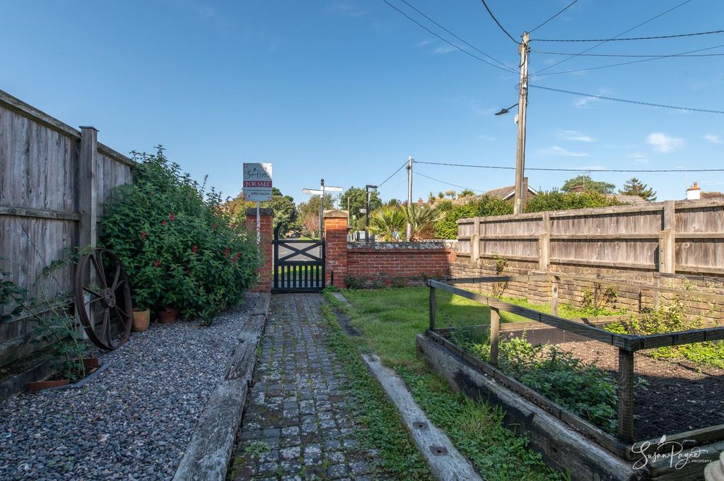 Additional image 2 of 2 bed semi-detached house for saleIsenhurst Court, Bembridge PO35