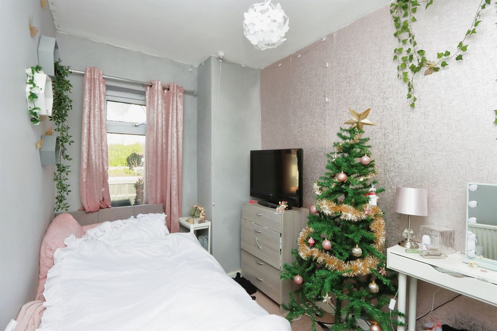 Additional image 10 of 3 bed end terrace house for saleQuarry Bank Road, Chesterfield S41