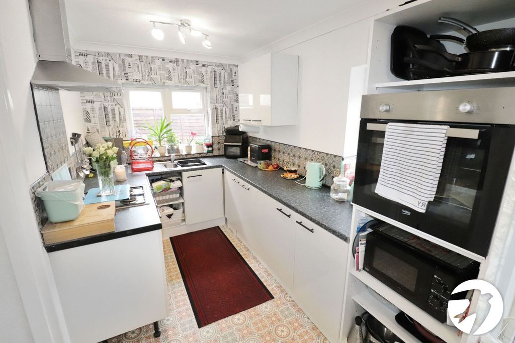 Additional image 3 of 4 bed detached house for saleRaglan Road, Belvedere DA17