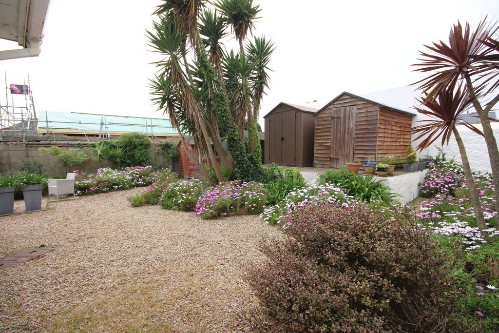 Additional image 10 of 1 bed flat for saleLa Route De St Aubin, St Helier JE2