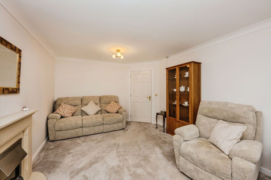 Additional image 8 of 1 bed flat for saleAlexandra Road, Gorseinon, Swansea SA4