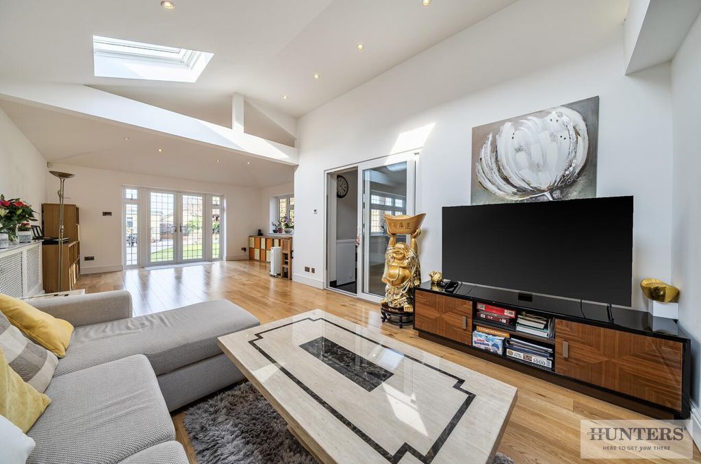 Additional image 9 of 5 bed detached house for saleMayplace Road East, Bexleyheath DA7
