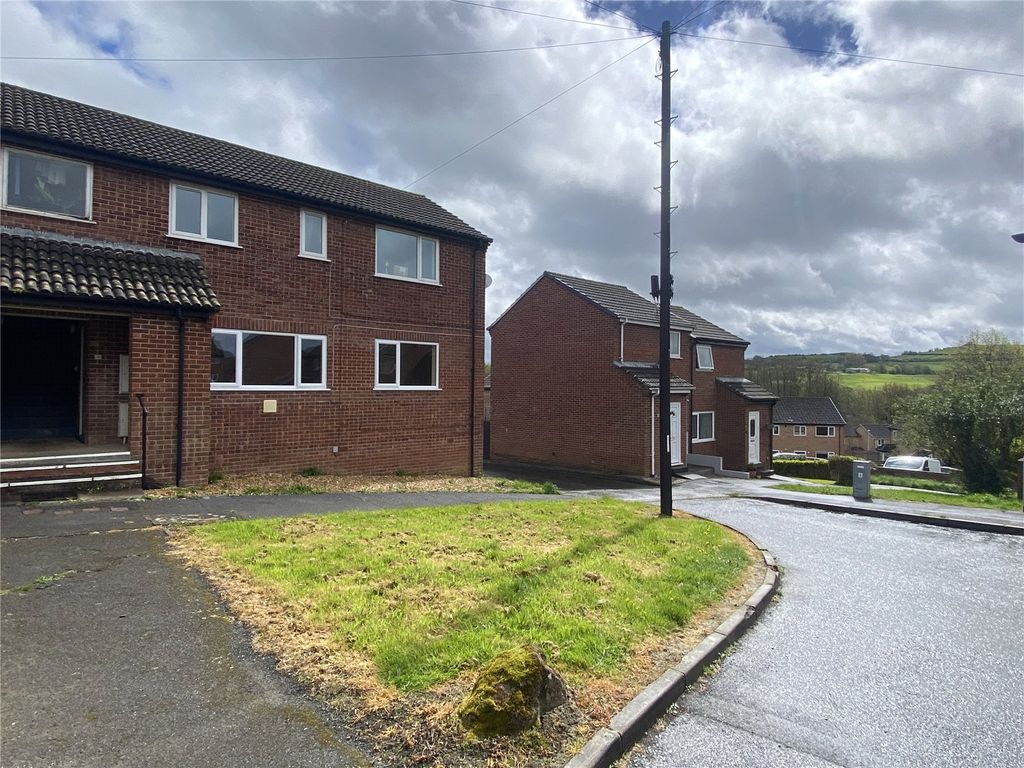 2 bed flat for saleOtter Way, Barnstaple, Devon EX32