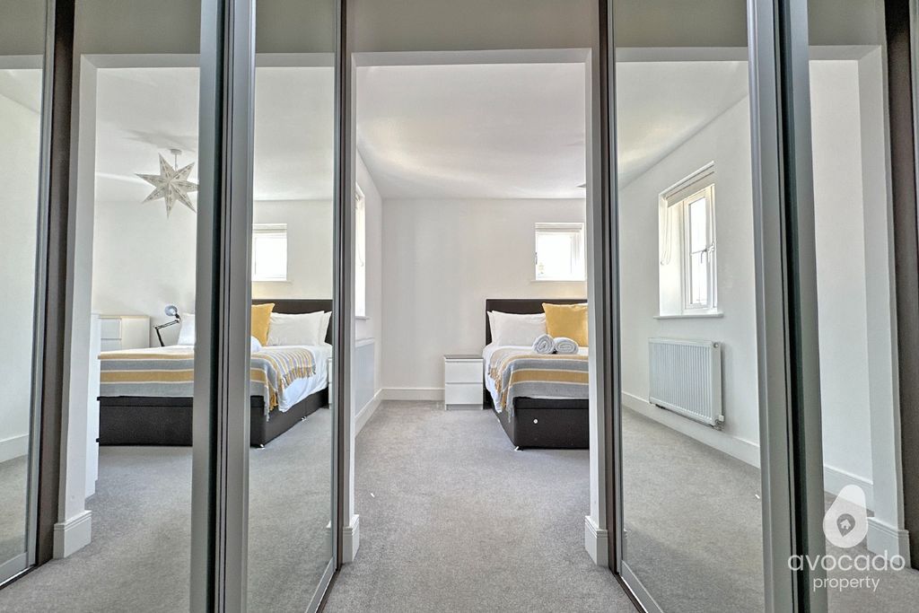 Additional image 13 of 5 bed detached house for saleWhitelands Way, Kingsmere, Bicester OX26