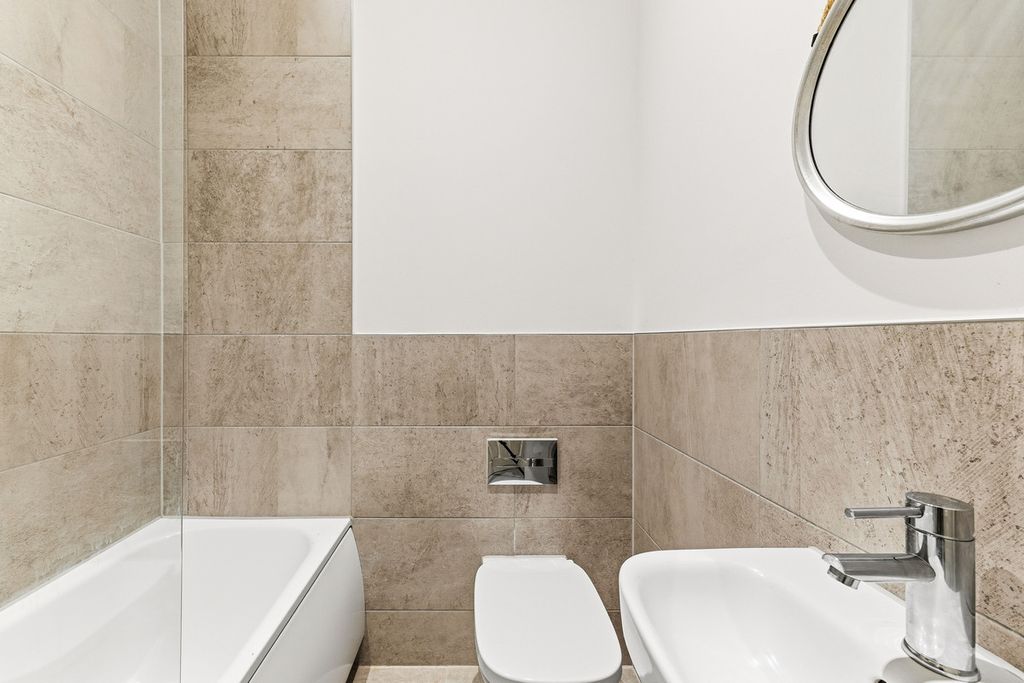 Additional image 15 of 2 bed end terrace house for saleBobbin Row, Leeds LS12