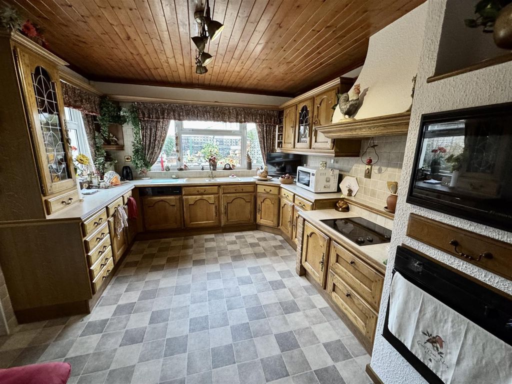Additional image 3 of 4 bed detached bungalow for saleParc Henry Lane, Ammanford SA18