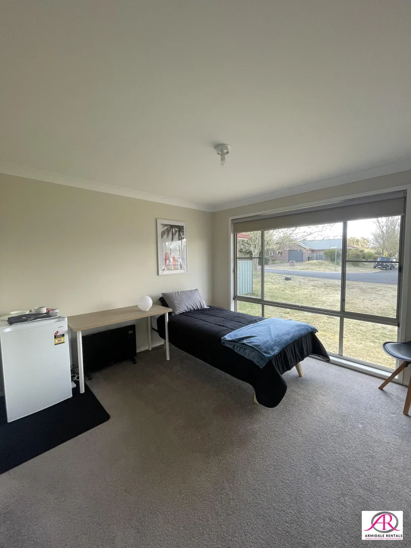 Additional image 13 of 8 Fiona Place, Armidale NSW 2350