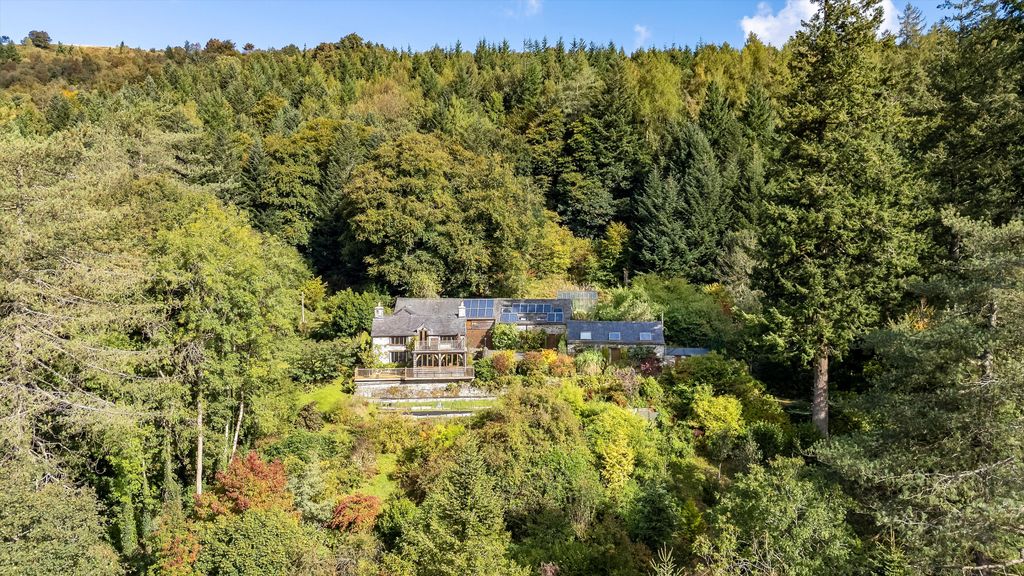4 bed farmhouse for saleLlanwddyn, Oswestry, Powys SY10