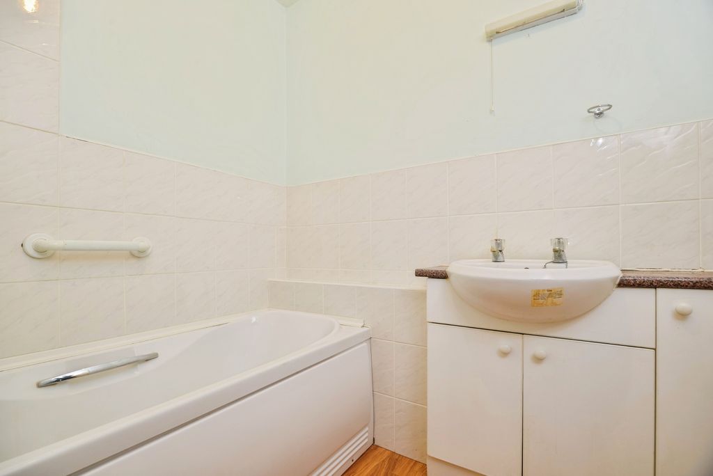 Additional image 8 of 2 bed flat for saleClaymond Court, Stockton-On-Tees TS20