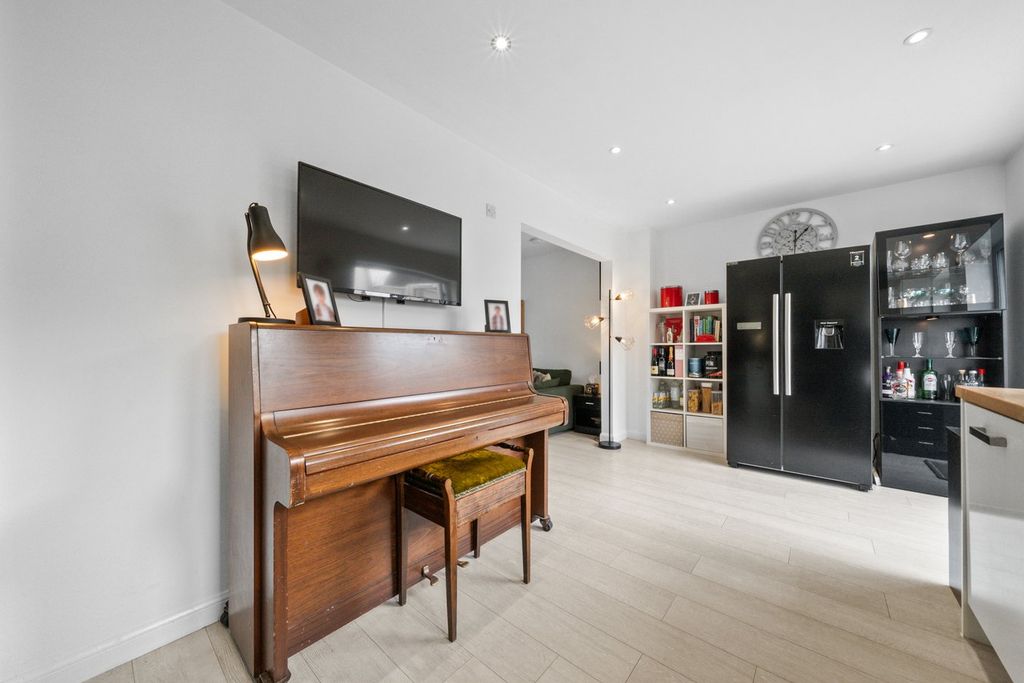 Additional image 8 of 3 bed semi-detached house for saleLapwing Place, Alloa FK10