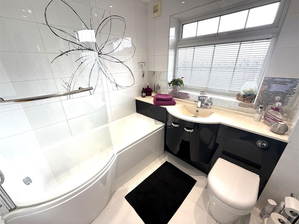 Additional image 17 of 4 bed detached house for saleFar Laund, Belper DE56