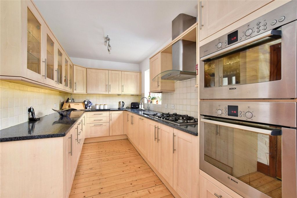 Additional image 9 of 4 bed semi-detached house for saleDairy Way, Abbots Langley WD5