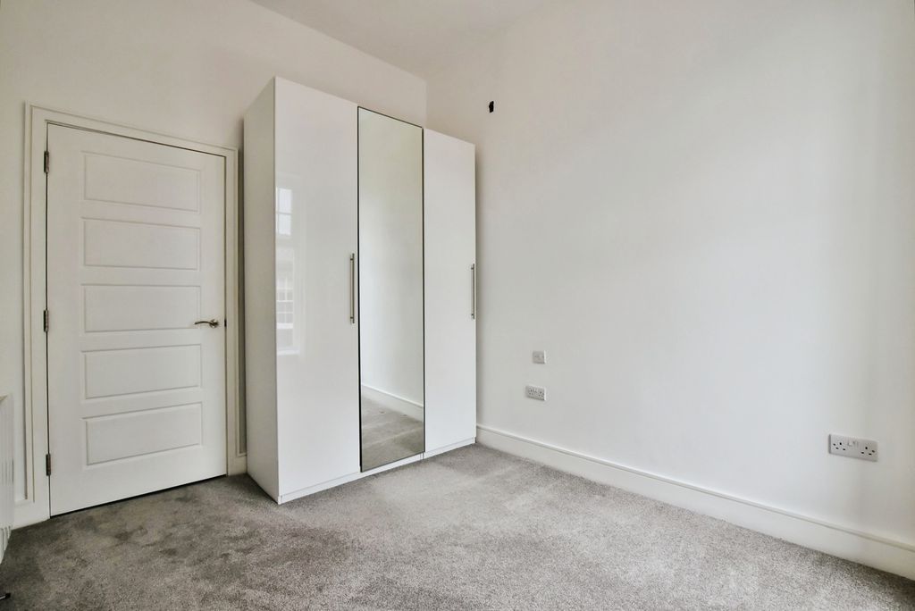 Additional image 10 of 2 bed flat for saleStevens Street, Alderley Edge, Cheshire SK9