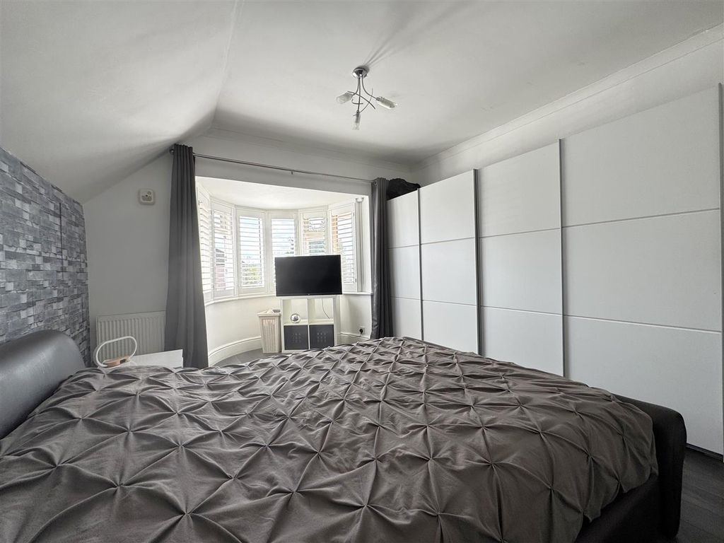 Additional image 14 of 4 bed semi-detached house for saleGlynde Road, Bexleyheath DA7