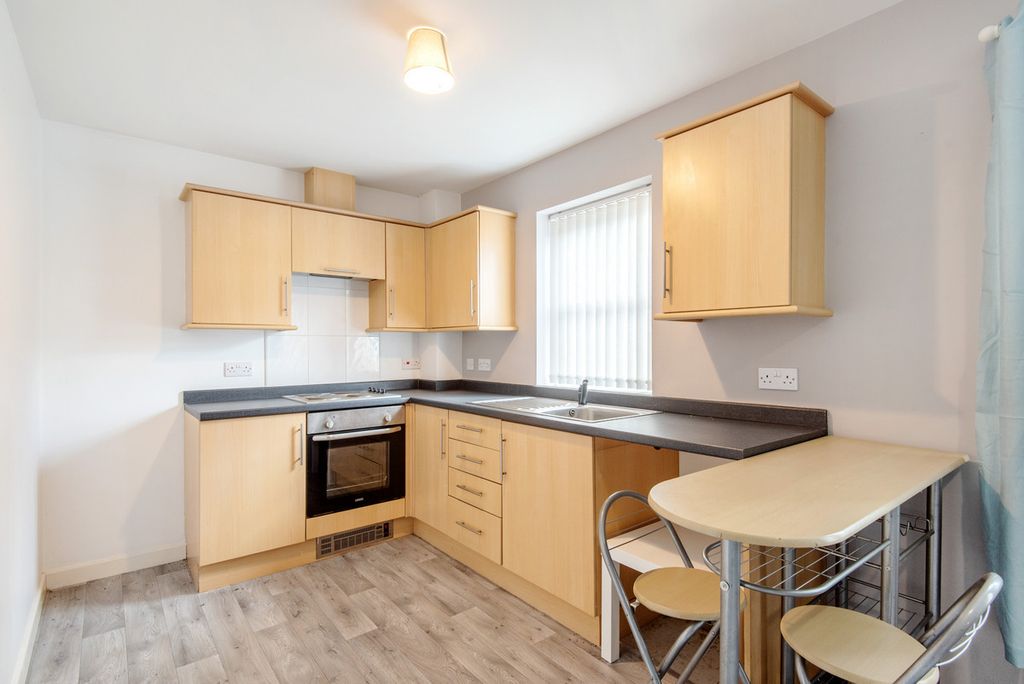 Additional image 2 of 2 bed flat for saleHeath Road, Chesterfield S42