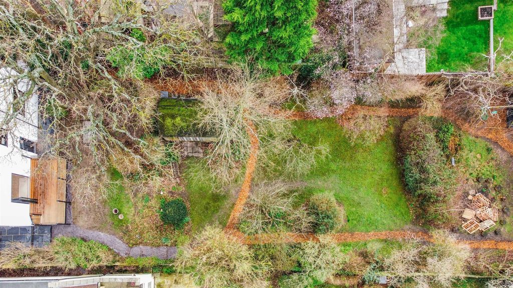 Additional image 18 of 4 bed detached house for saleNorthcourt Avenue, Reading RG2