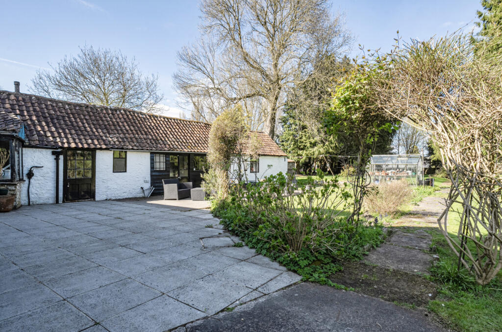 Rock Lane, Warminster, BA12 photo 3