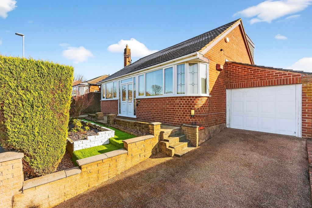Additional image 2 of 4 bed detached house for saleHillary Avenue, Ashton-Under-Lyne OL7