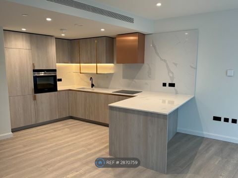 Aspen Canary Wharf, London E14