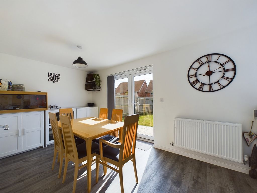 Additional image 7 of 4 bed detached house for saleRhodes Way, Billingshurst RH14