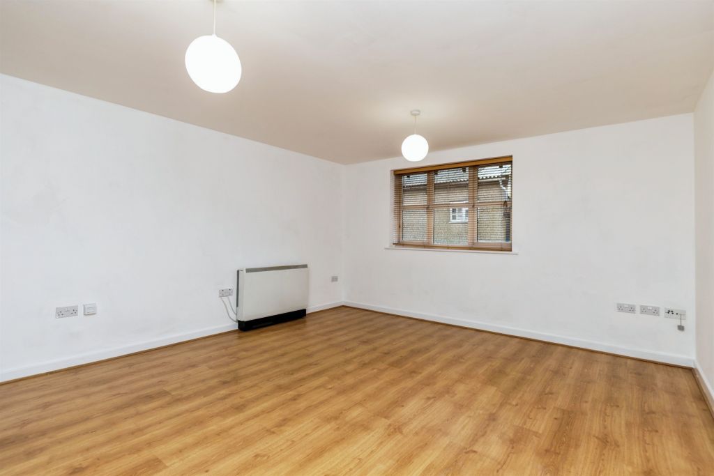 Additional image 7 of 1 bed flat for saleBirds Hill, Letchworth Garden City SG6
