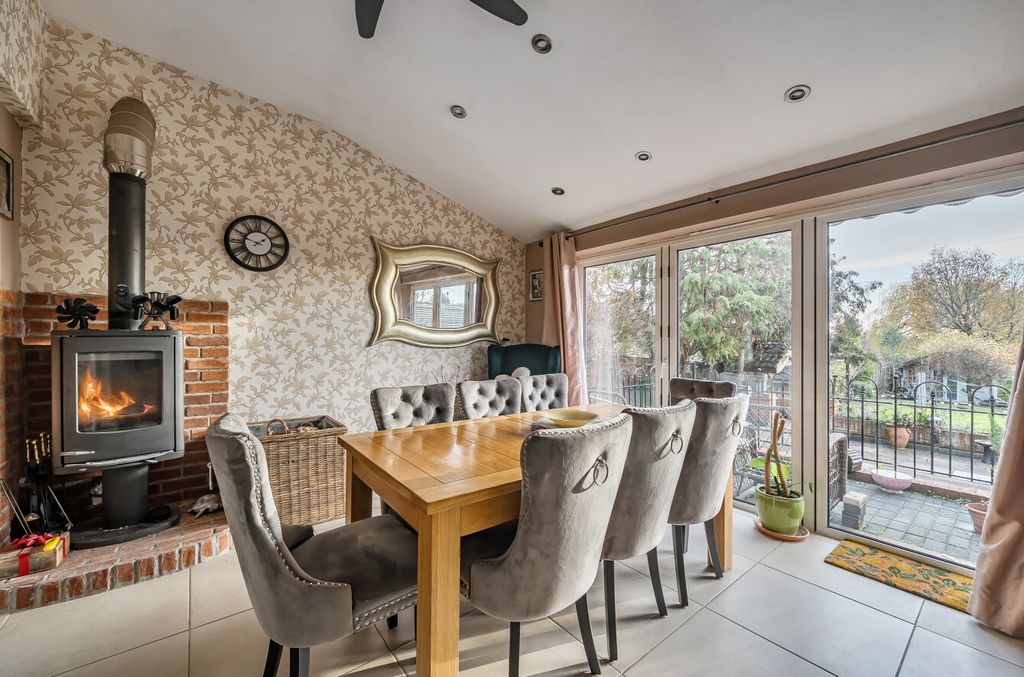 Additional image 11 of 4 bed detached house for saleBridge Road, Aldershot, Hampshire GU11