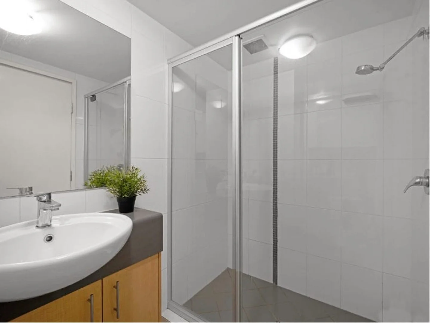 Additional image 3 of ID:21173128/38 Brougham Street, Fairfield QLD 4103