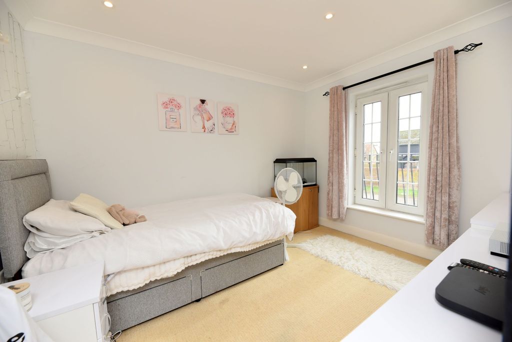 Additional image 18 of 4 bed semi-detached house for saleIvel Bury, Biggleswade SG18