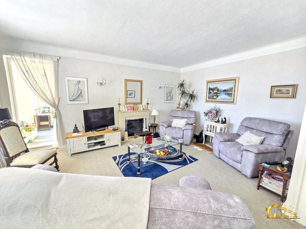 Additional image 11 of 2 bed flat for saleMotcombe Court, Bedford Avenue, Bexhill-On-Sea TN40