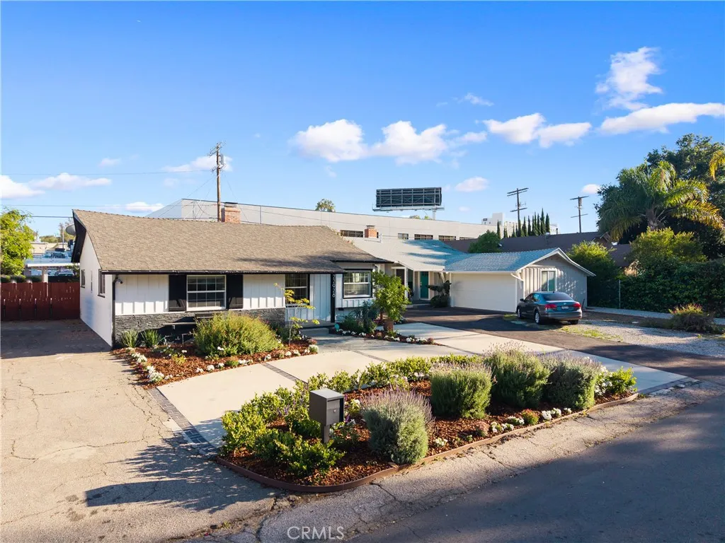 22928 Leonora Drive, Woodland Hills, CA 91367